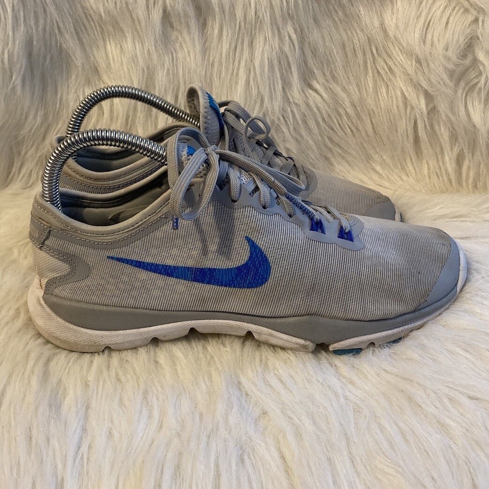 Nike Shoes Womens Size 7.5 Gray Lightweight Lace Up‎ Sneakers